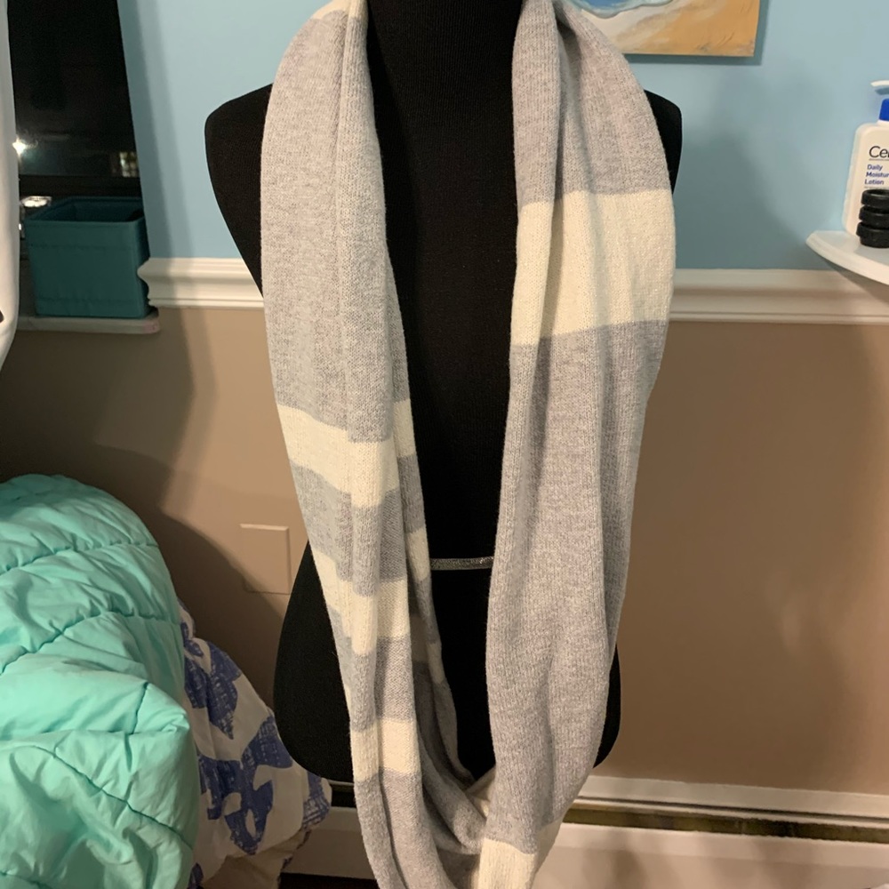 Infinity Scarf - Picture 2 of 2